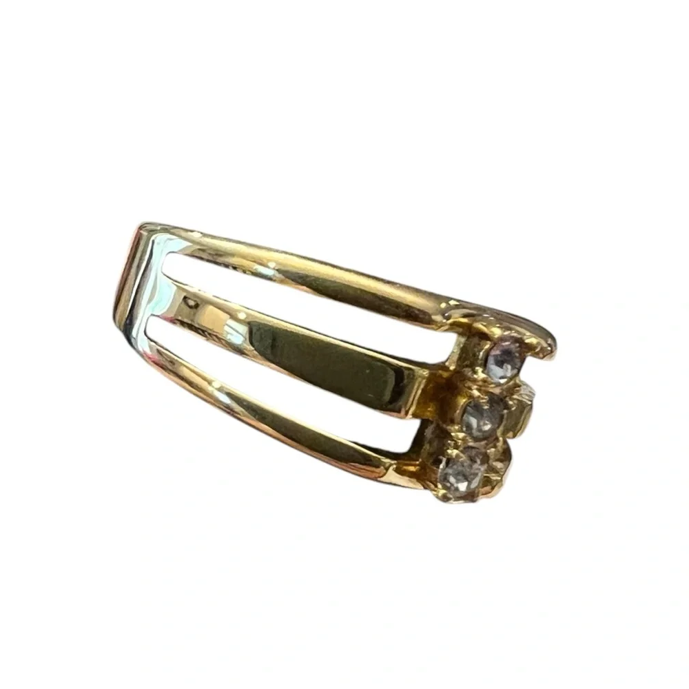 Vintage Triple Rhinestones Gold Tone Vented‎ Ring Size 7.75 Avon Classic Formal